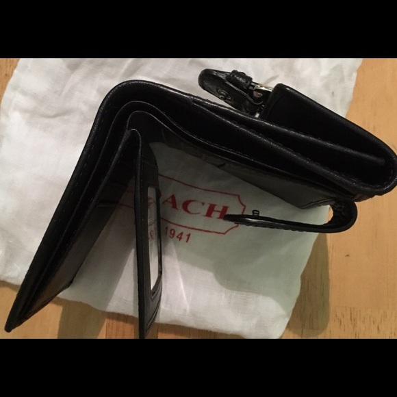 Coach Black Logo Wallet - Picture 11 of 12